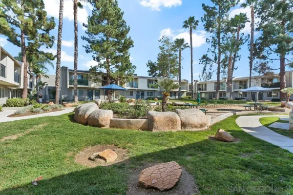 $375,000 | 1045 Peach Avenue, Unit 61, El Cajon, CA 92021