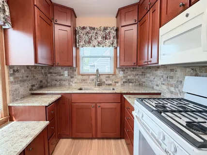 $285,000 | 700 Warrior Street, Round Lake Heights, IL 60073