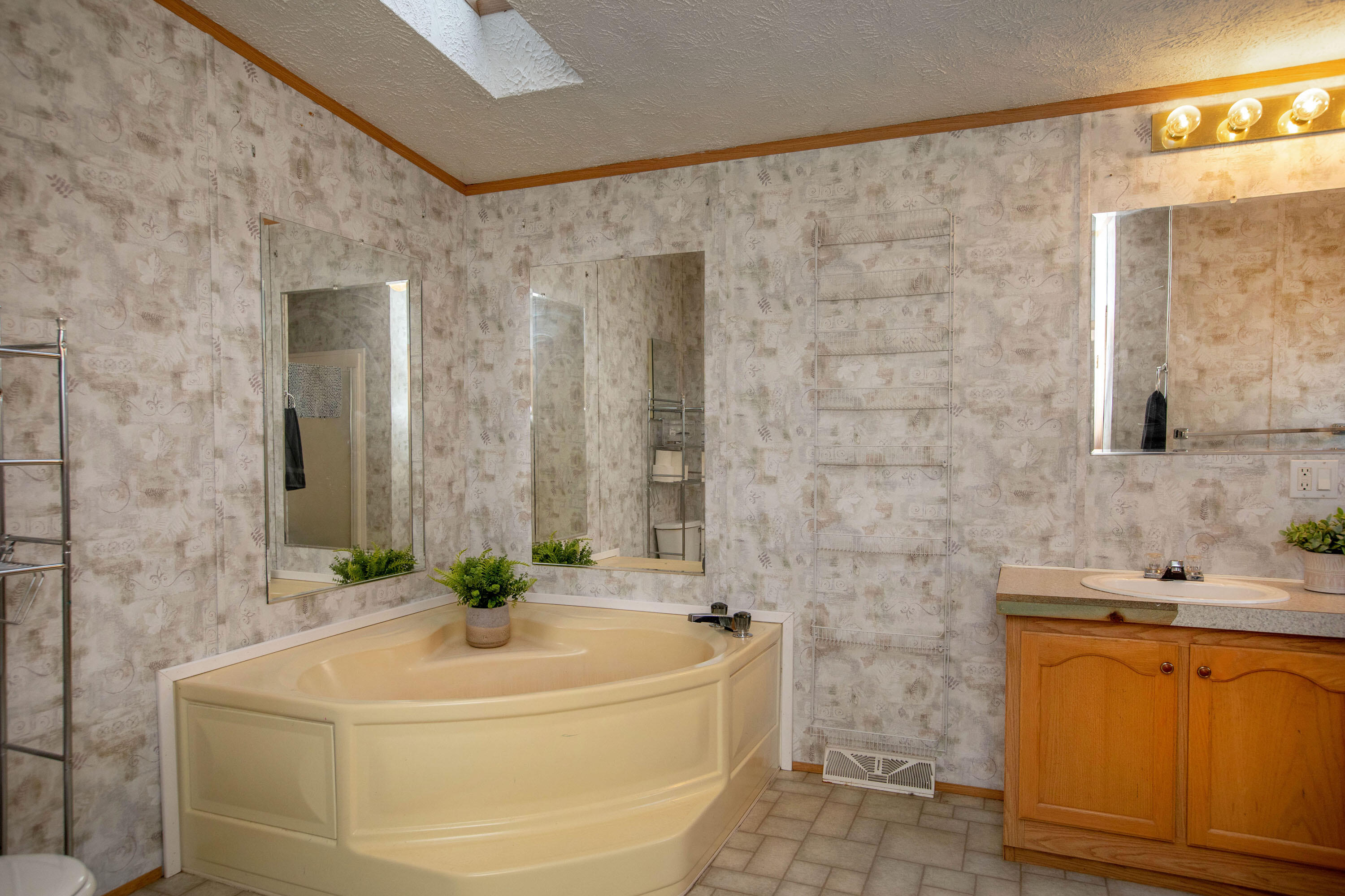 8 Valley Road Boothbay, ME 04537 - Photo 21 of 54 Valley_DeCosta_25