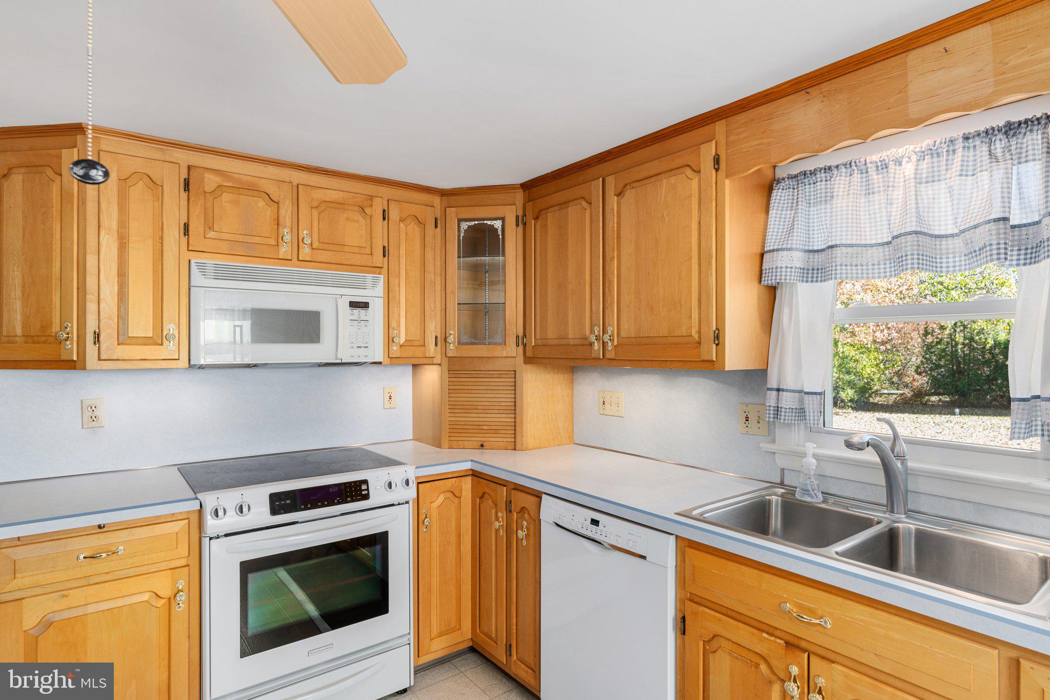 2096 Yarnall Road Pottstown, PA 19464 - Photo 14 of 38 Gallery Image 14