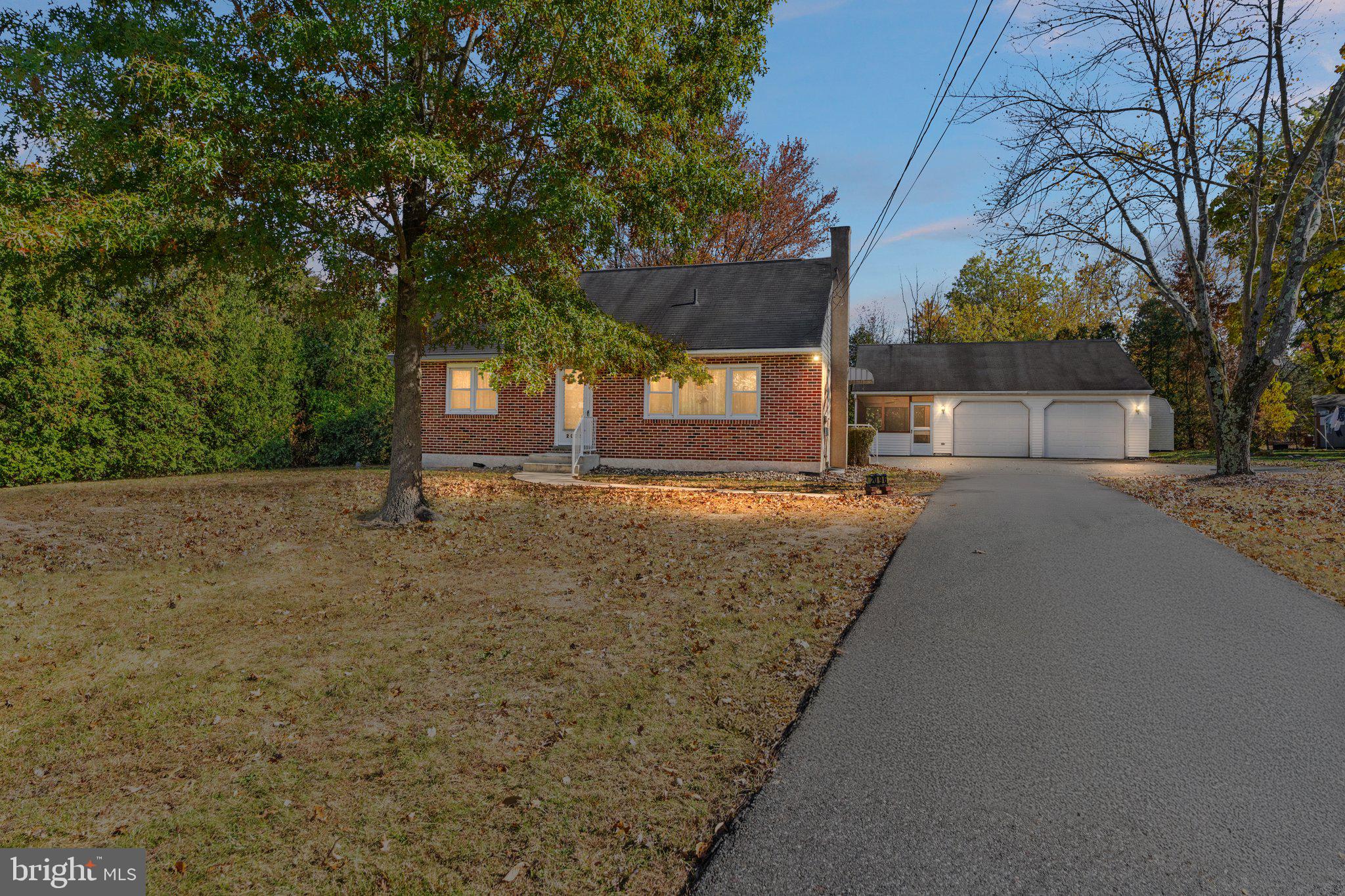 2096 Yarnall Road Pottstown, PA 19464 - Photo 2 of 38 Gallery Image 2