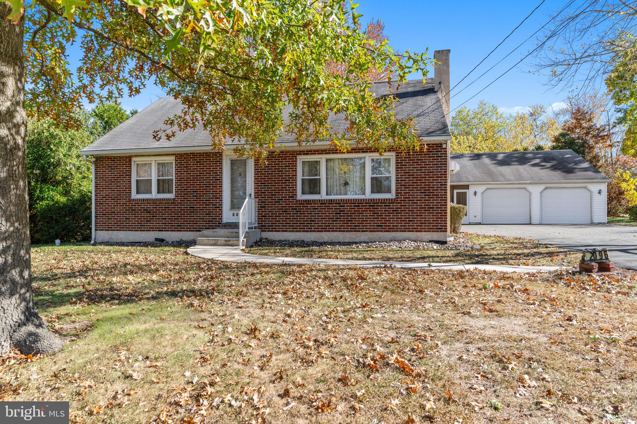 2096 Yarnall Road Pottstown, PA 19464 - Photo 3 of 38 Gallery Image 3