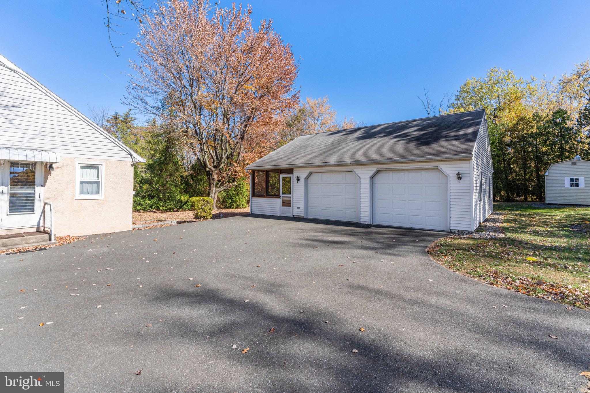 2096 Yarnall Road Pottstown, PA 19464 - Photo 6 of 38 Gallery Image 6