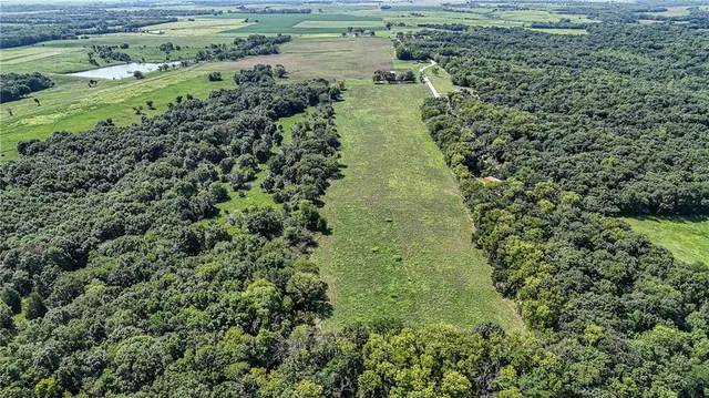 $459,000 | Lot 1 Northwest Douglas Road, Topeka, KS 66615