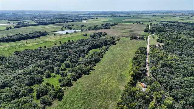 $459,000 | Lot 1 Northwest Douglas Road, Topeka, KS 66615
