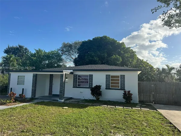 $3,500 | 10521 Northwest 35th Court, Miami, FL 33147