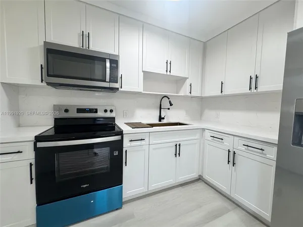 $3,500 | 10521 Northwest 35th Court, Miami, FL 33147