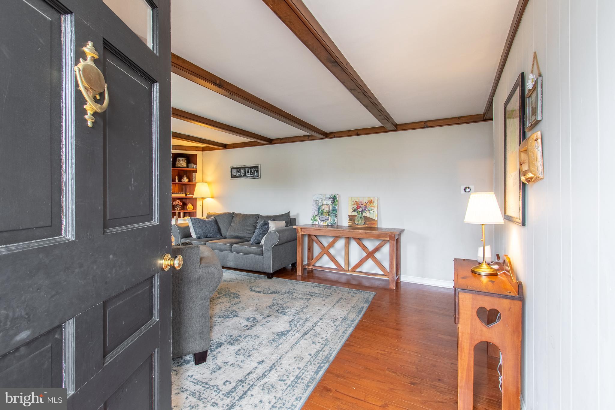 27 North Manor Road Broomall, PA 19008 - Photo 3 of 19 Gallery Image 3