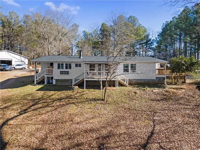 a house view with a outdoor space