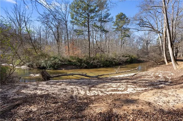 $900,000 | 4941 North Helton Road, Winston, GA 30187