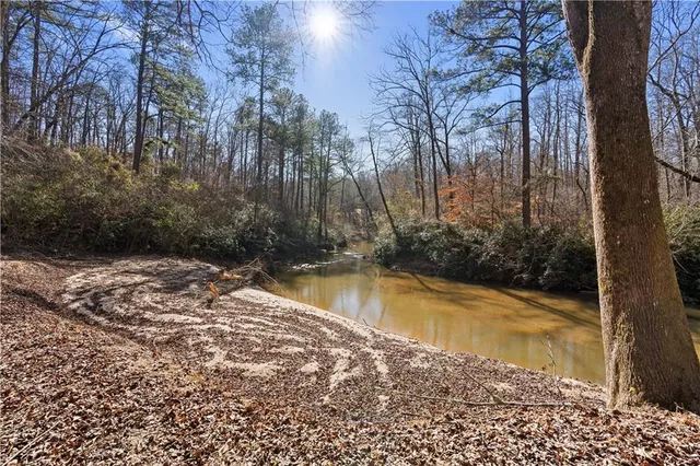 $900,000 | 4941 North Helton Road, Winston, GA 30187