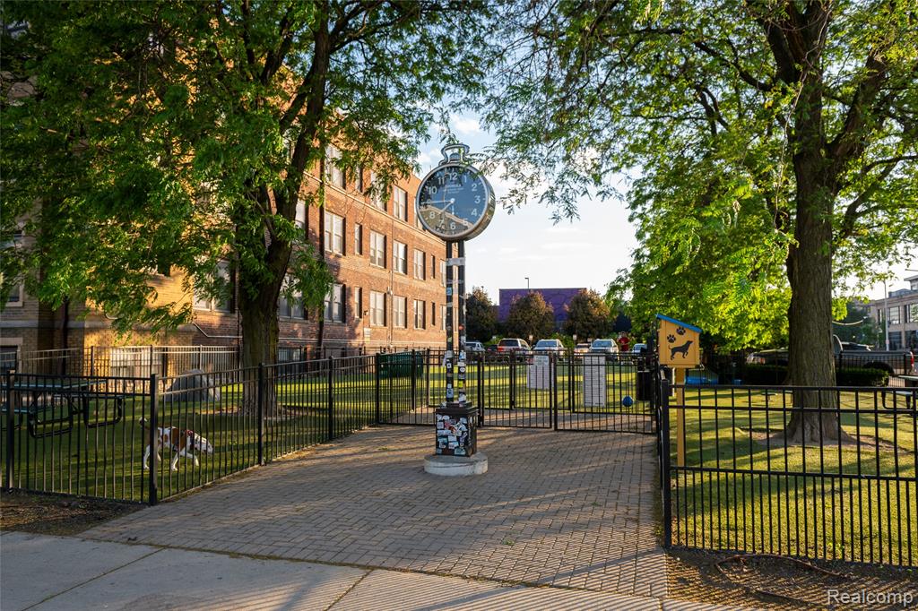 615 West Hancock Street, Unit 2 Detroit, MI 48201 - Photo 33 of 40