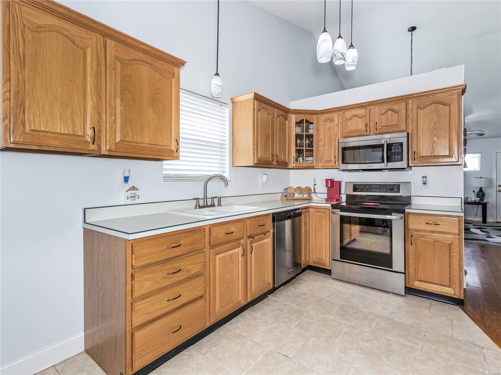 325 Radcliff Road Shiloh, IL 62221 - Photo 18 of 36