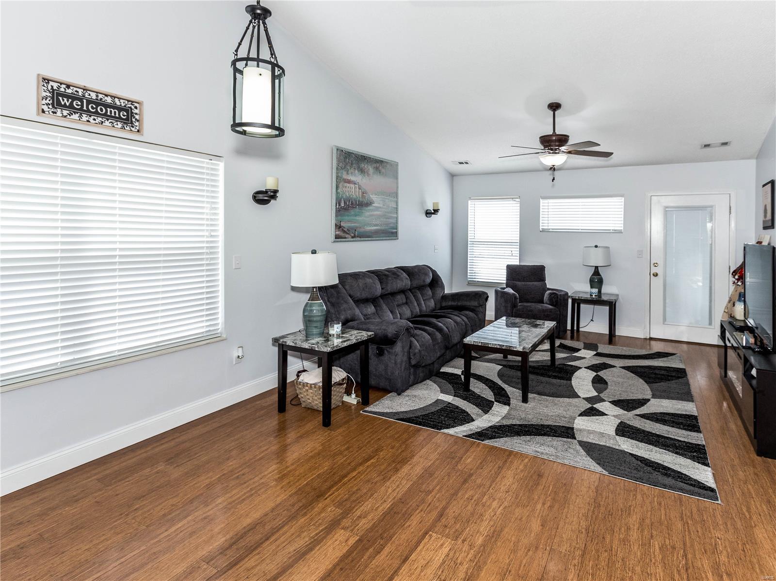 325 Radcliff Road Shiloh, IL 62221 - Photo 8 of 36