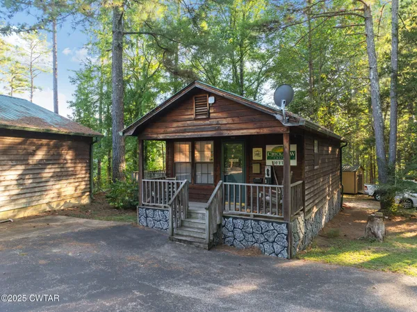 $850,000 | 115 Chalet Lane, Henderson, TN 38340