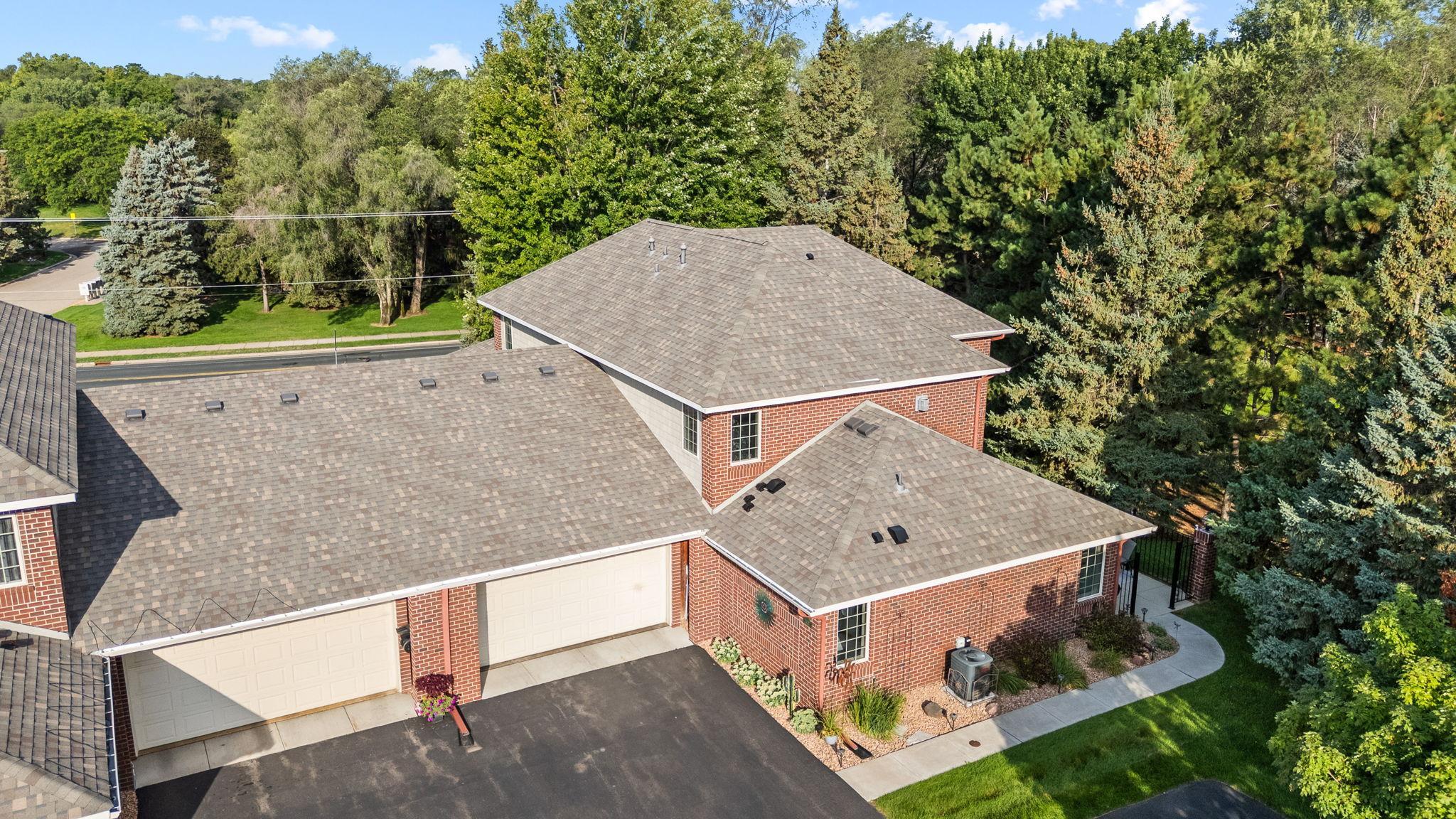 1407 Hunter Hill Road Hudson, WI 54016 - Photo 7 of 35 Gallery Image 7