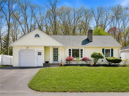 $589,990 | 101 Shirley Drive, Cumberland, RI 02864