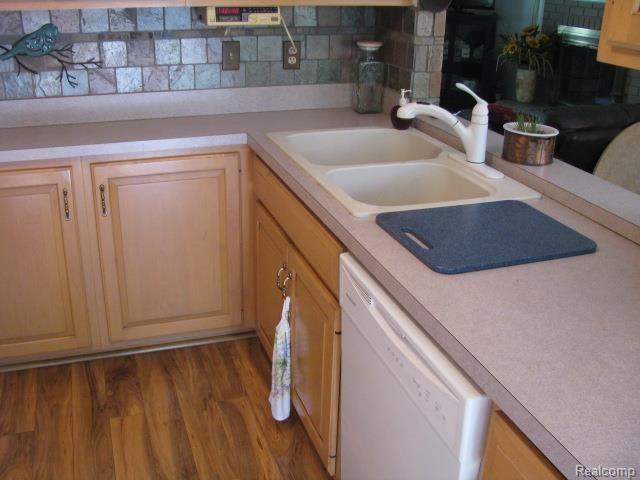 451 Wonder Lane Romeo, MI 48065 - Photo 13 of 39 #12 Kitchen.jpg