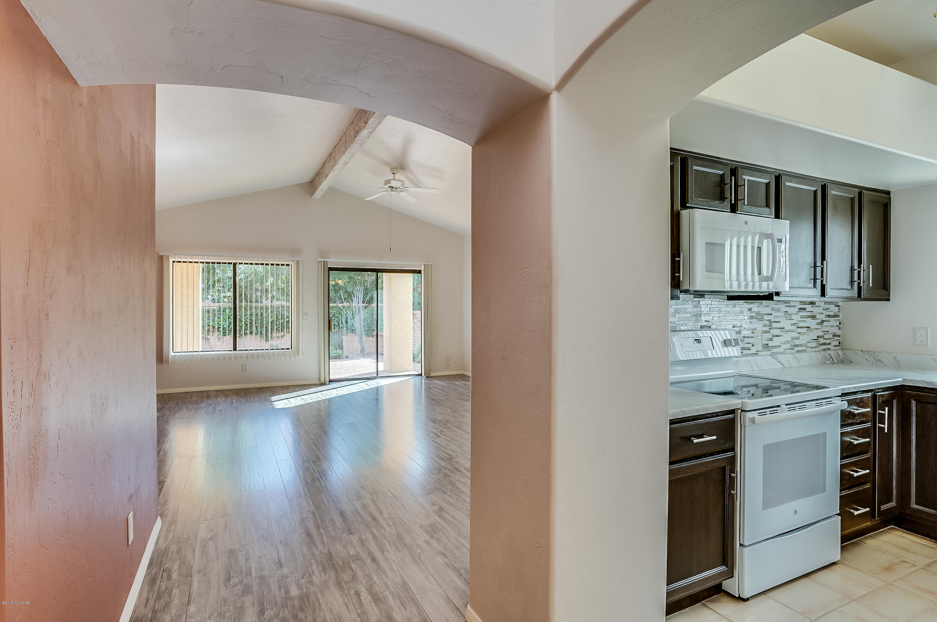 60 Silverado Oro Valley, AZ 85737 - Photo 8 of 50