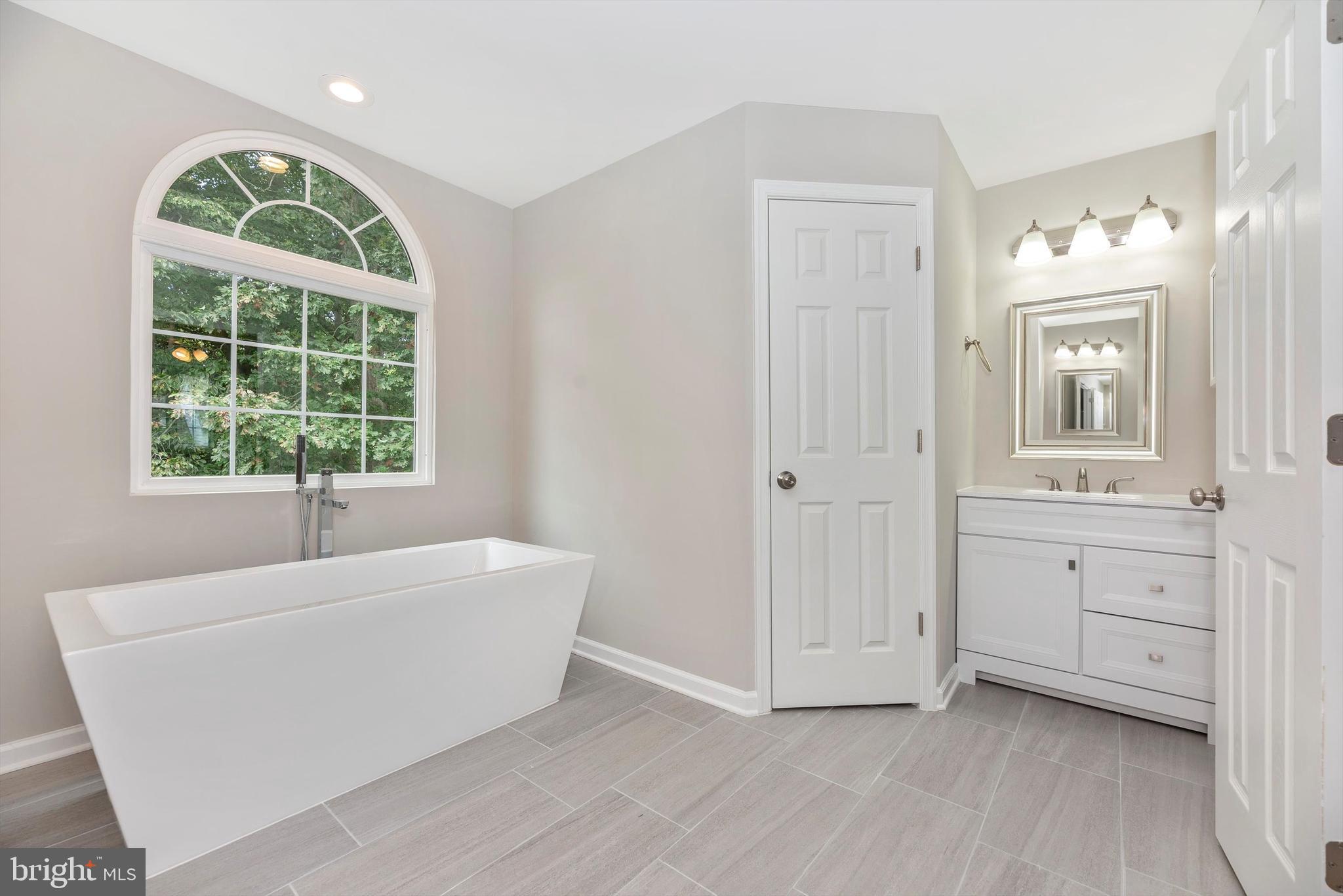 6423 Spring Forest Road Frederick, MD 21701 - Photo 27 of 64 Primary bathroom