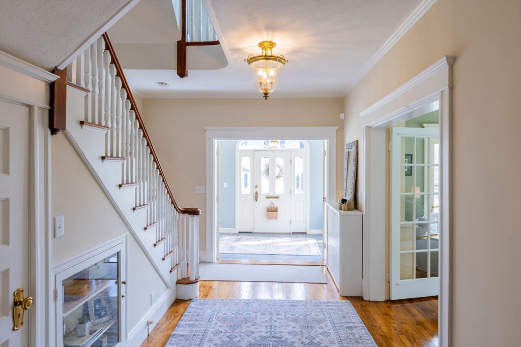 48 Bellevue Road Swampscott, MA 01907 - Photo 5 of 36