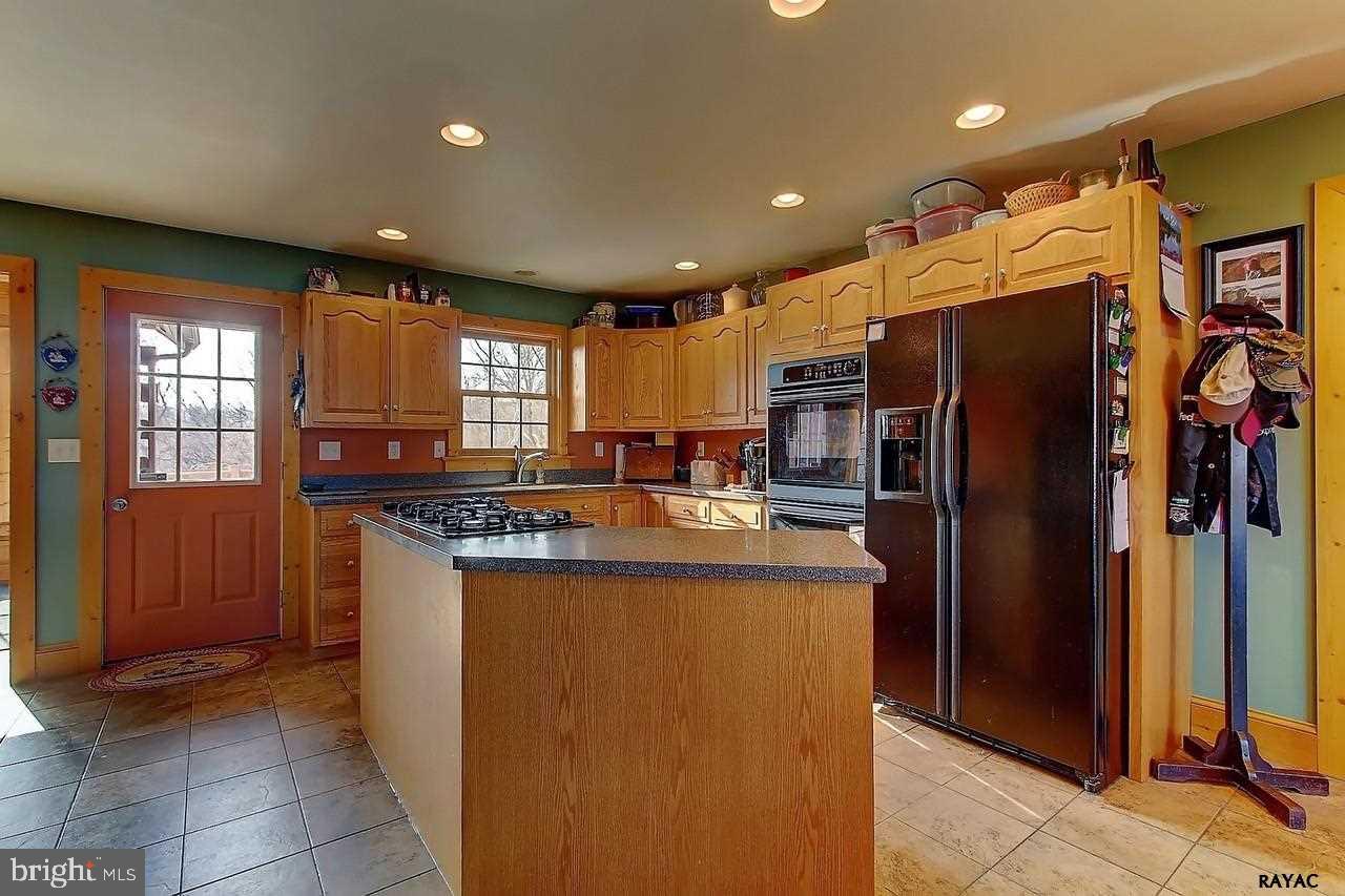 468 Gun Club Road York, PA 17406 - Photo 7 of 36 Gallery Image 7