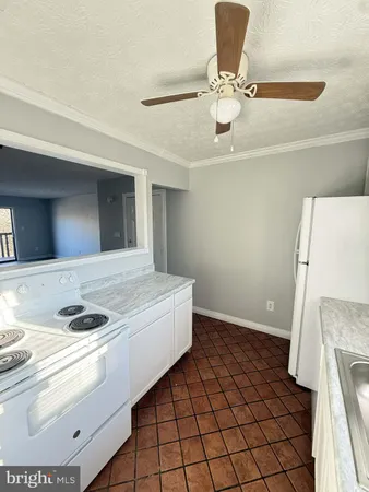 $1,400 | 22020 Gloucester Court, Unit C1, Lexington Park, MD 20653