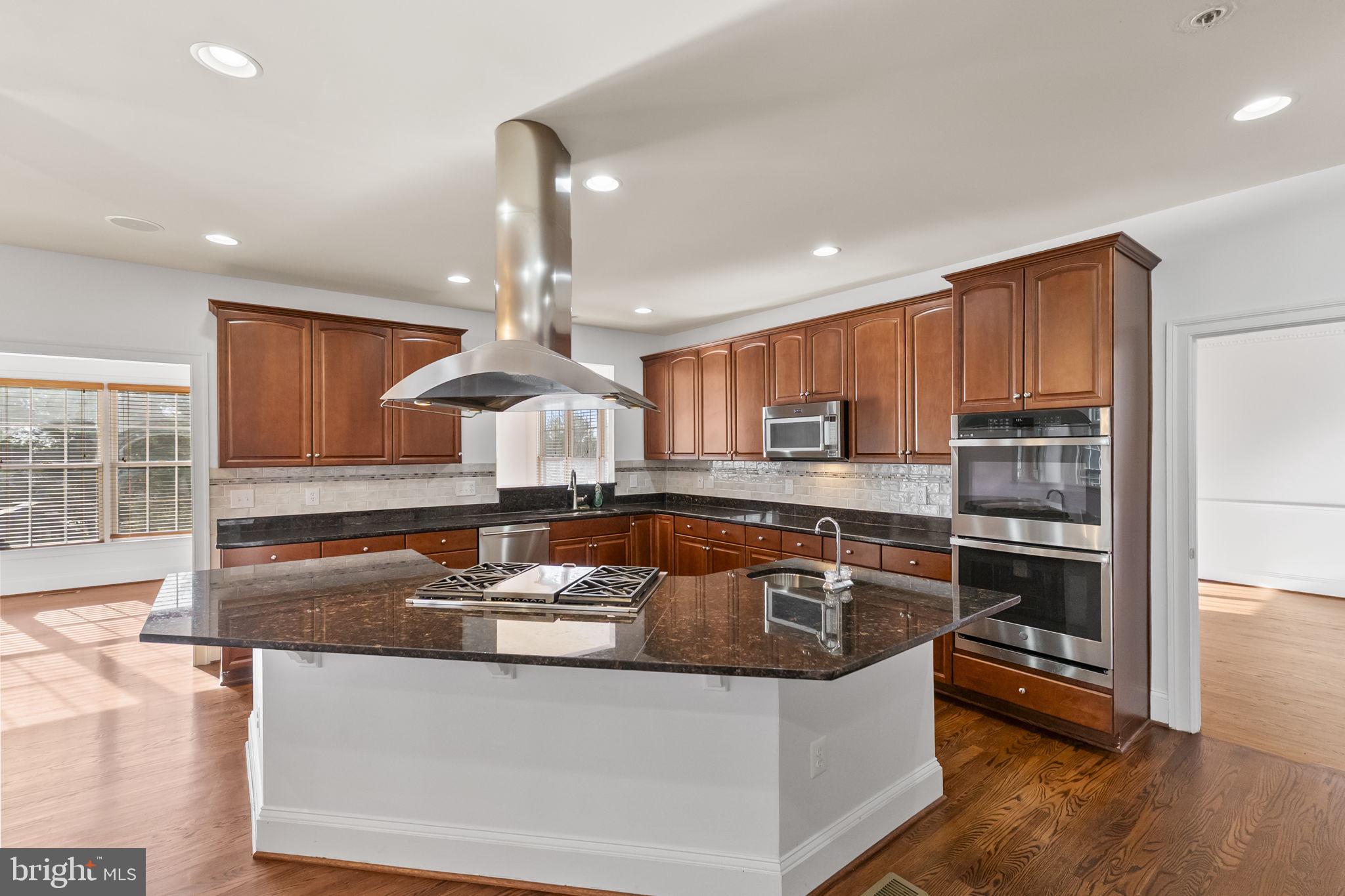 11902 Piedmont Road Clarksburg, MD 20871 - Photo 18 of 64 Kitchen