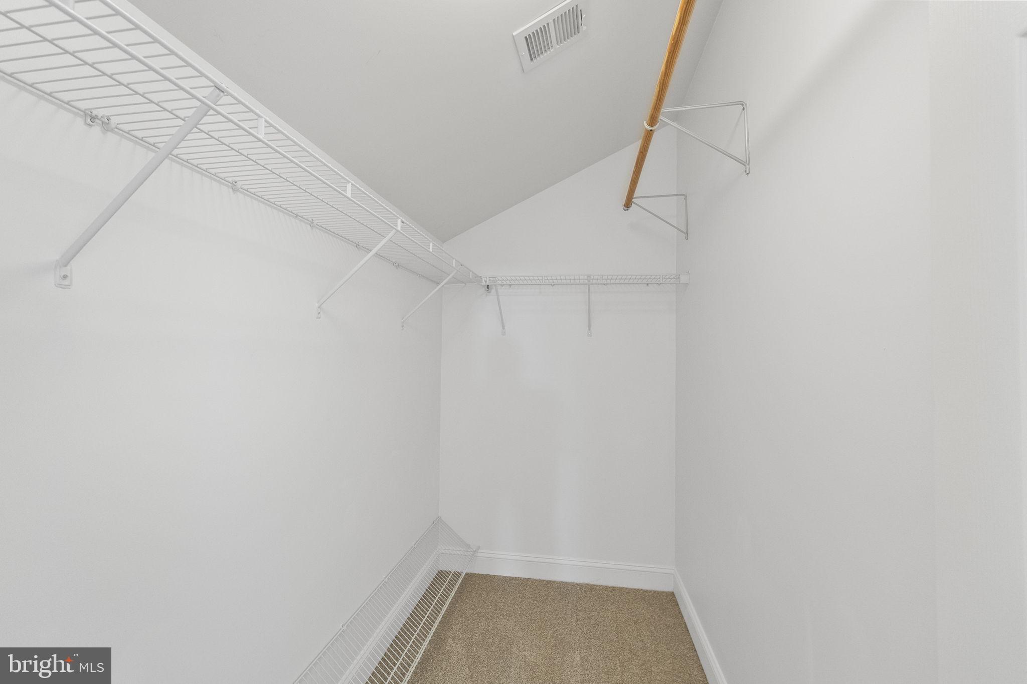 11902 Piedmont Road Clarksburg, MD 20871 - Photo 41 of 64 Walk-in closet #2