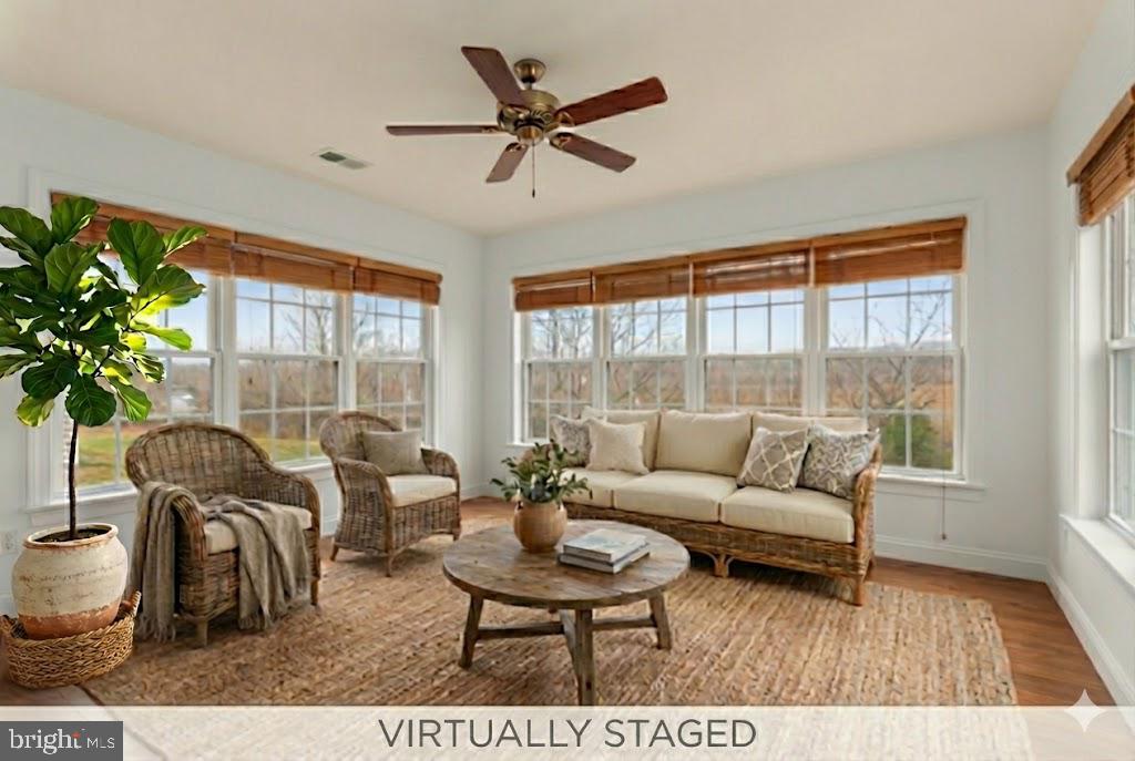 11902 Piedmont Road Clarksburg, MD 20871 - Photo 5 of 64 Sunroom