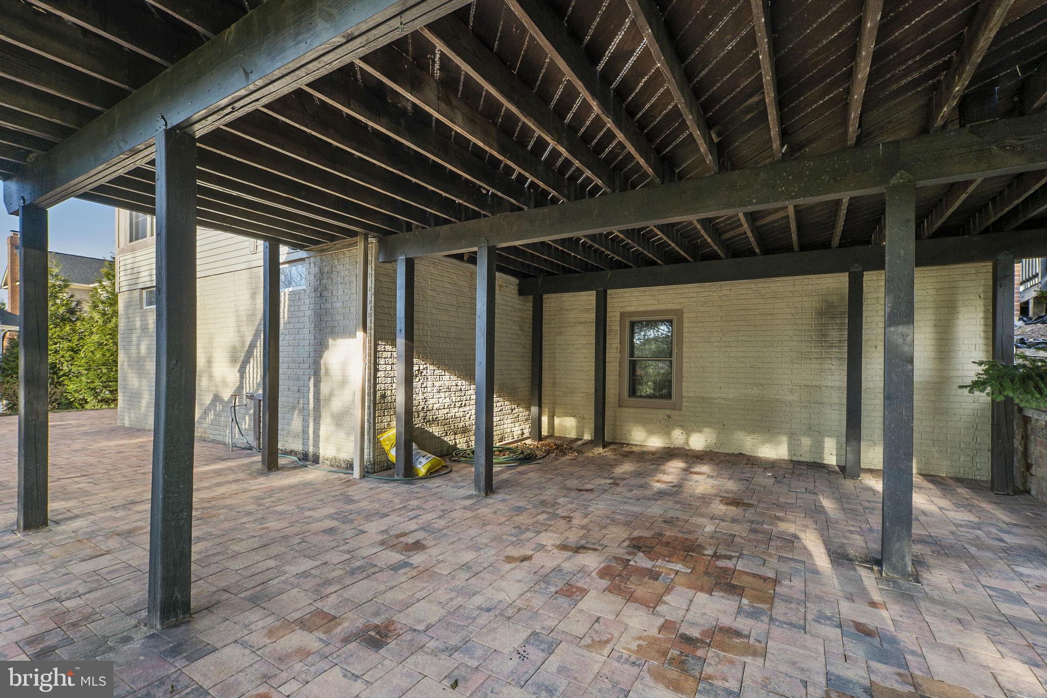 11902 Piedmont Road Clarksburg, MD 20871 - Photo 57 of 64 Back patio