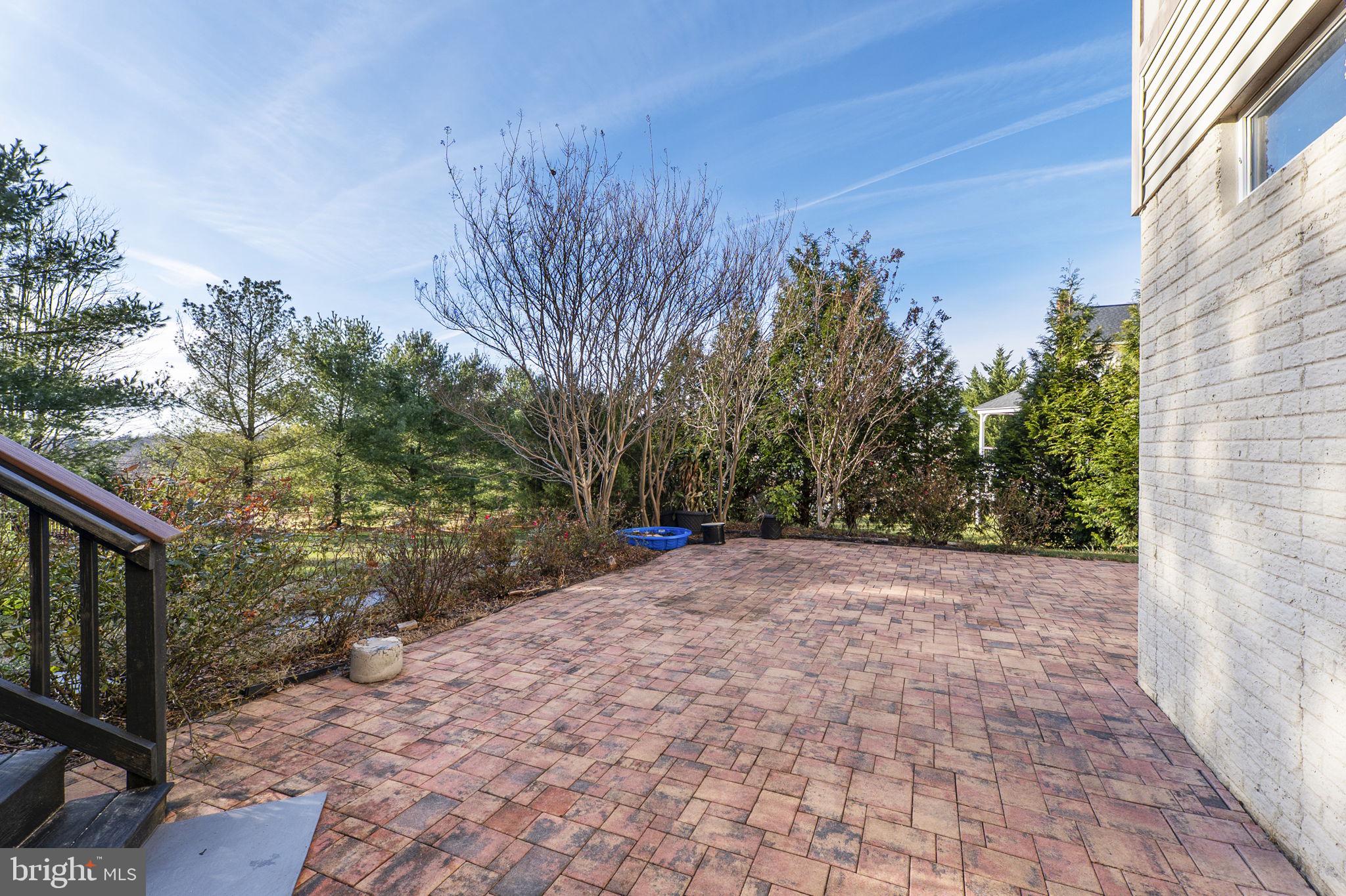 11902 Piedmont Road Clarksburg, MD 20871 - Photo 58 of 64 Back patio