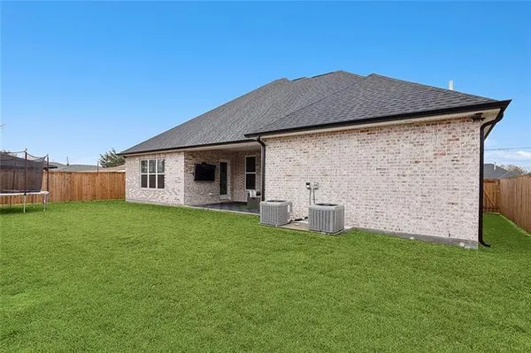 $3,700 | 286 Lowe Street, Hahnville, LA 70057