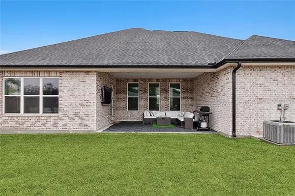 $3,700 | 286 Lowe Street, Hahnville, LA 70057