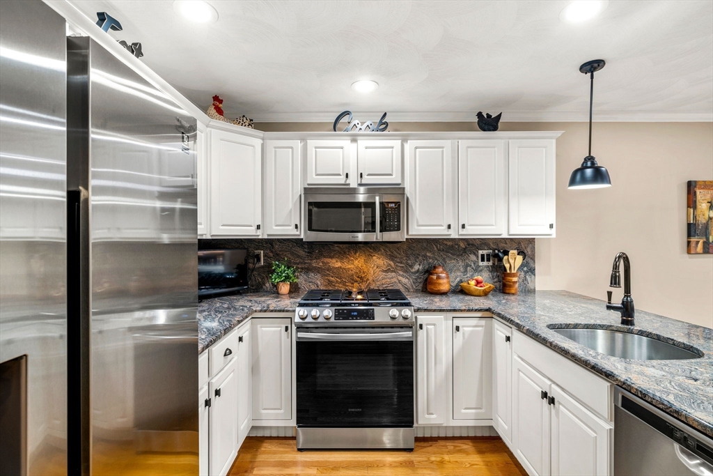 159 Allen Road, Unit 57 Billerica, MA 01821 - Photo 4 of 41