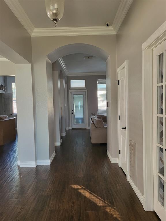 7711 Rochester Lane Arlington, TX 76002 - Photo 3 of 33
