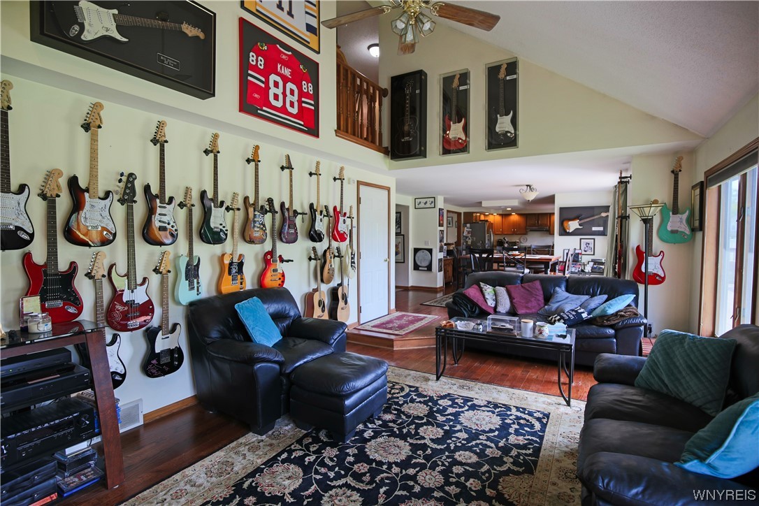 837 Erie Street Lancaster, NY 14086 - Photo 4 of 23