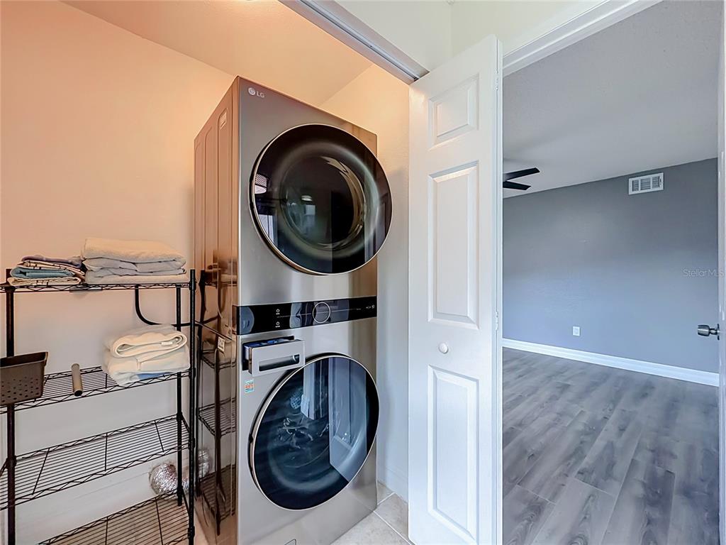 5144 Conroy Road, Unit 13 Orlando, FL 32811 - Photo 31 of 39 Gallery Image 31