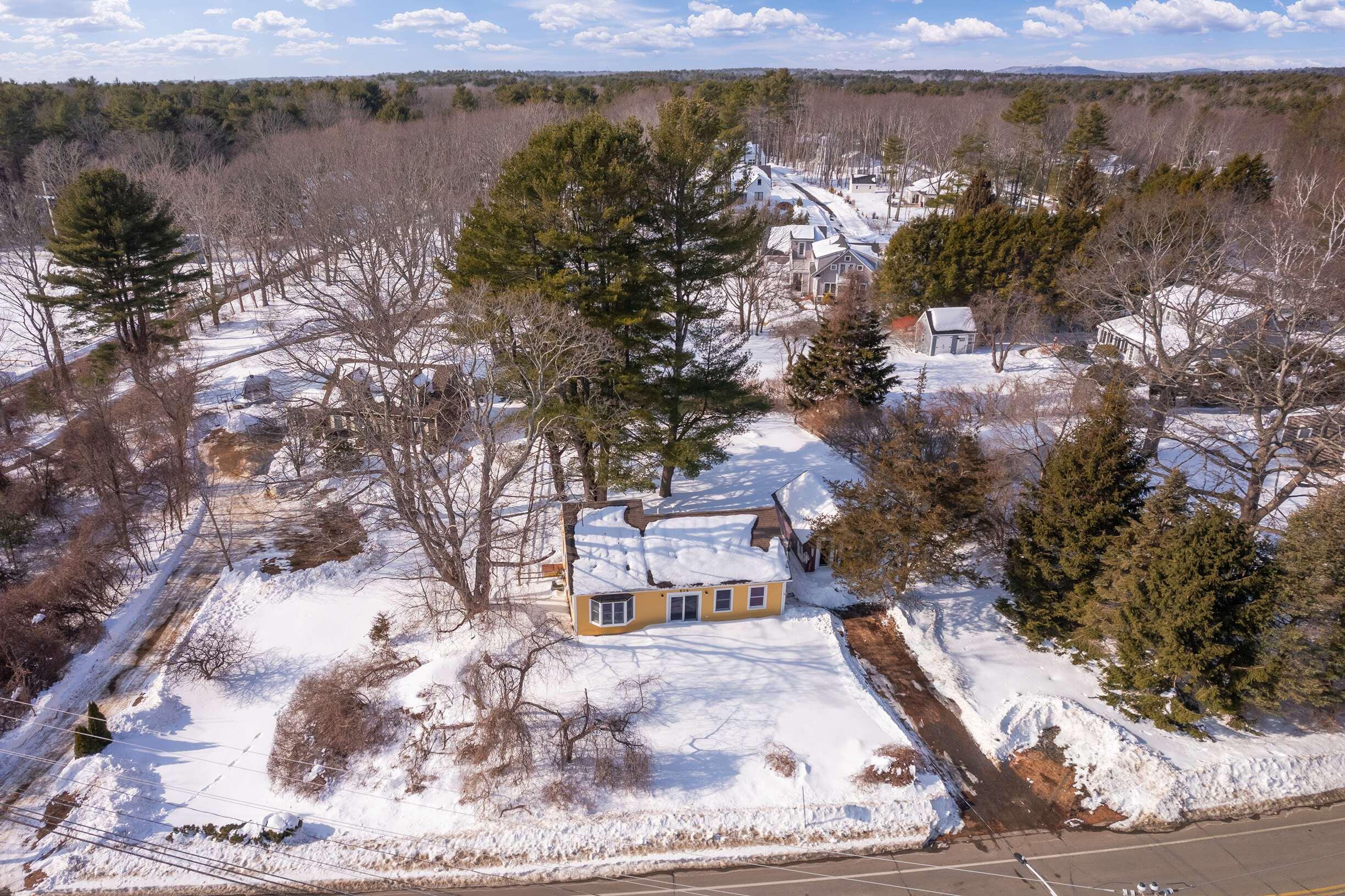 216 Ridge Road York, ME 03909 - Photo 4 of 26 04