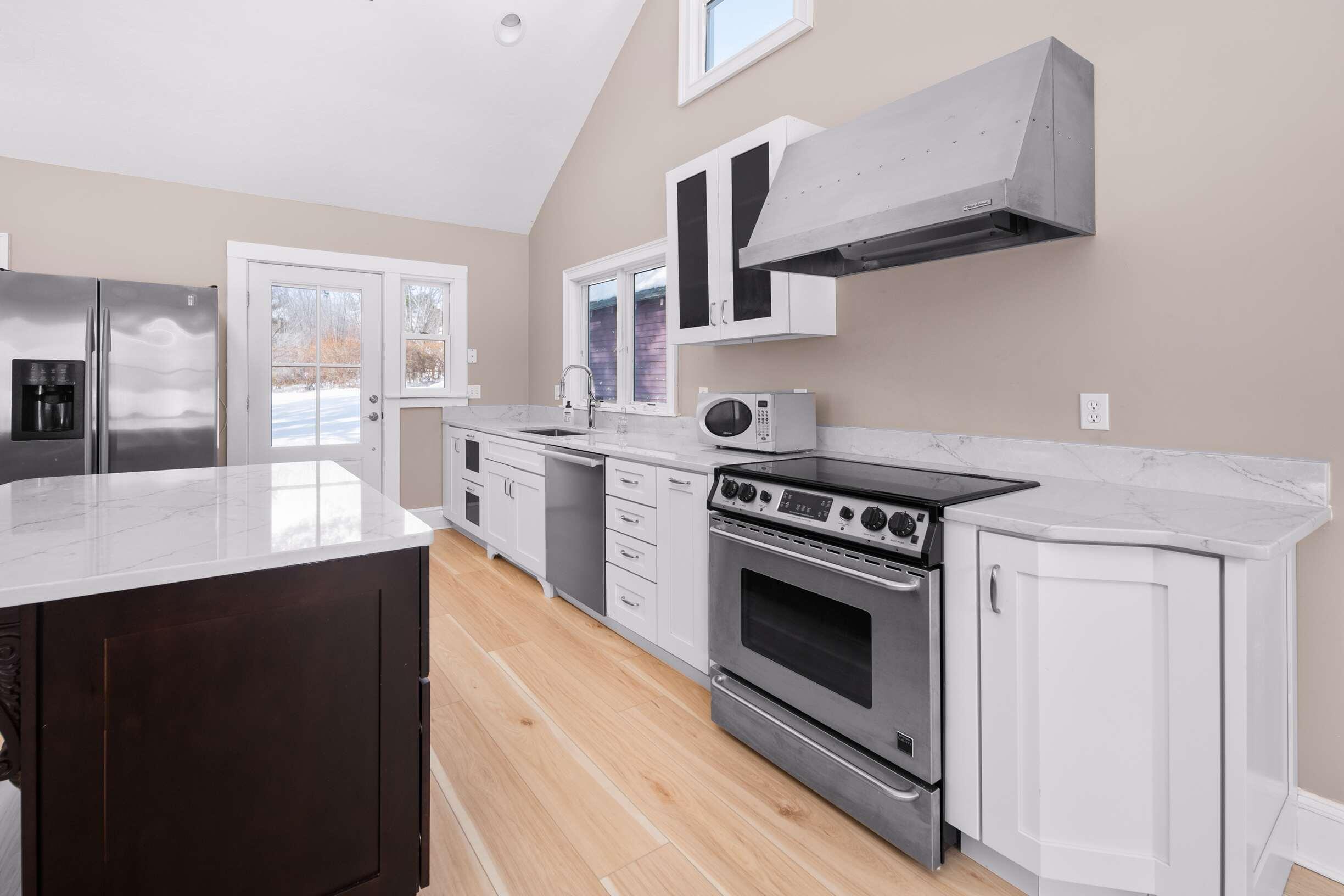 216 Ridge Road York, ME 03909 - Photo 9 of 26 09