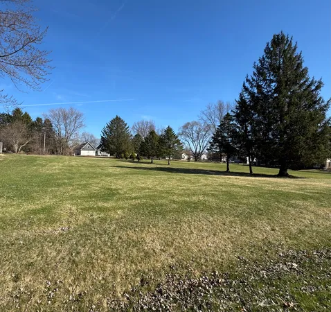 $32,500 | 1786 Suzy Street, Lake Holiday, IL 60548