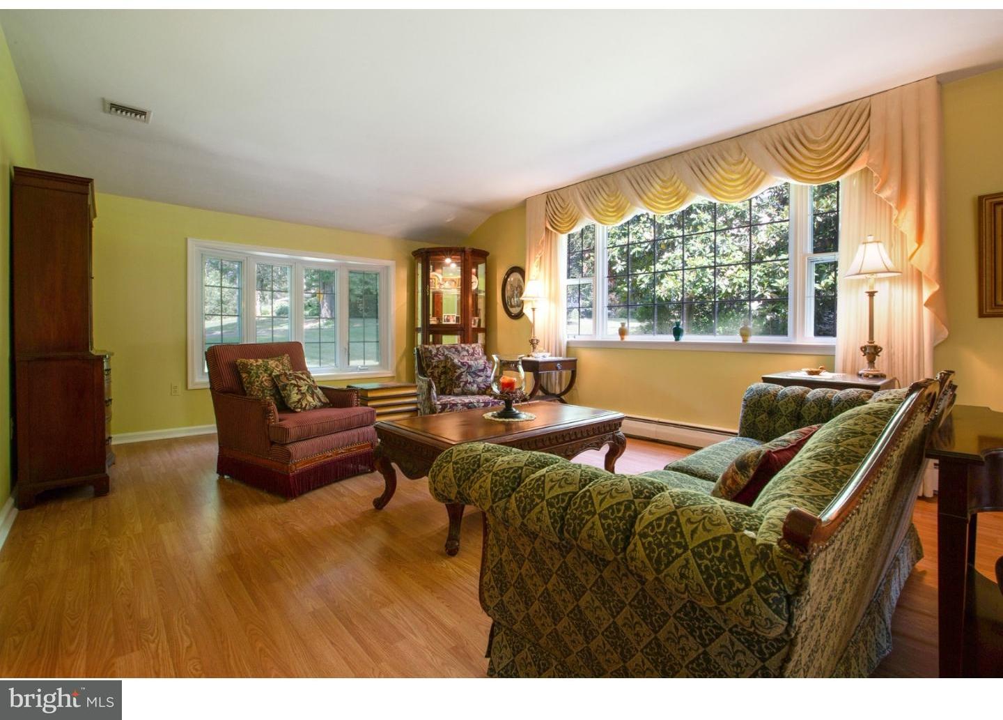 1383 Holt Road Huntingdon Valley, PA 19006 - Photo 4 of 25 Gallery Image 4