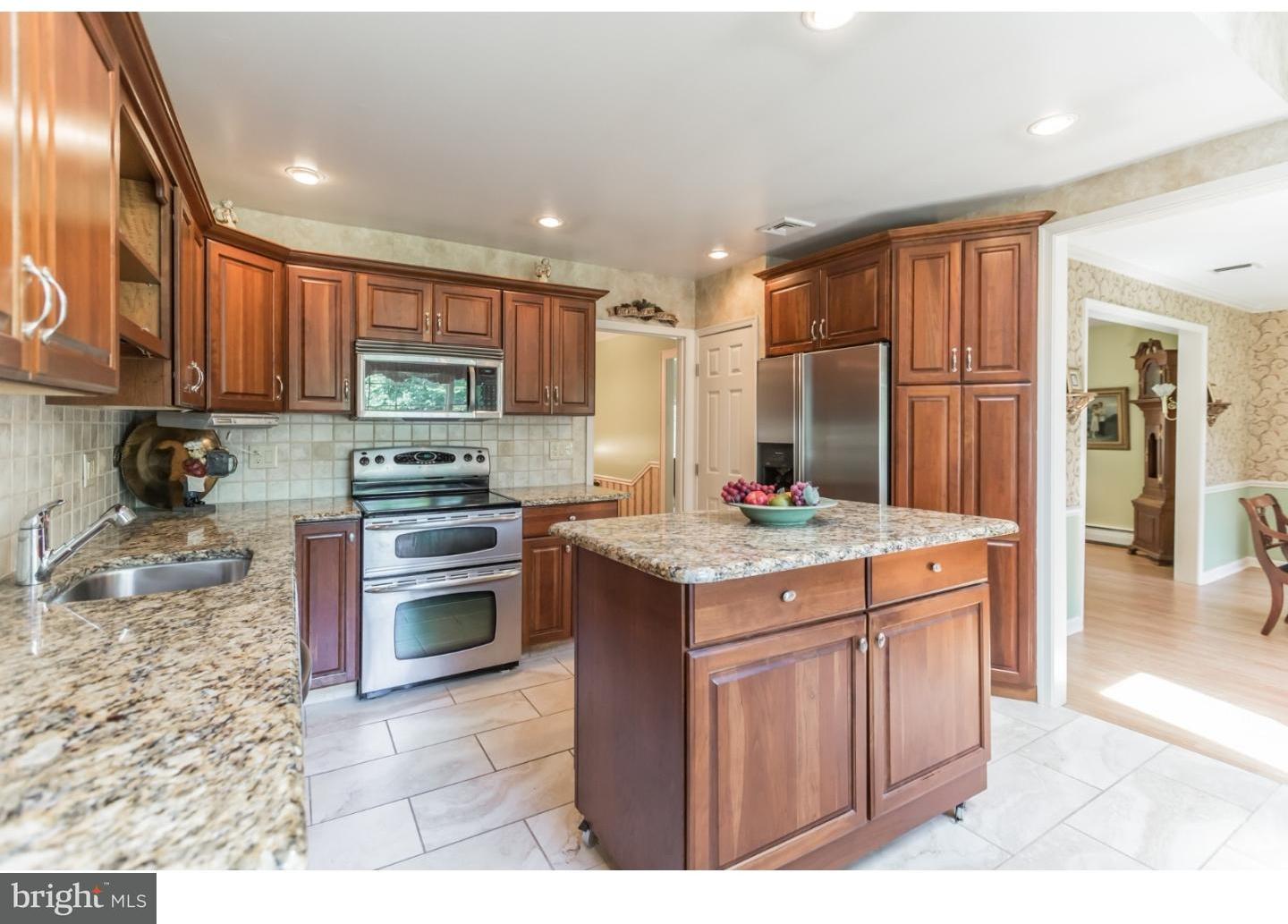 1383 Holt Road Huntingdon Valley, PA 19006 - Photo 9 of 25 Gallery Image 9