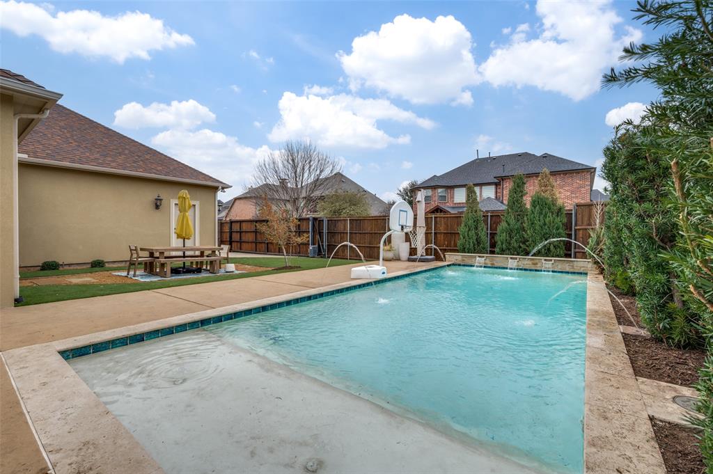 2168 Dampton Drive Frisco, TX 75033 - Photo 28 of 31 a view of a garden