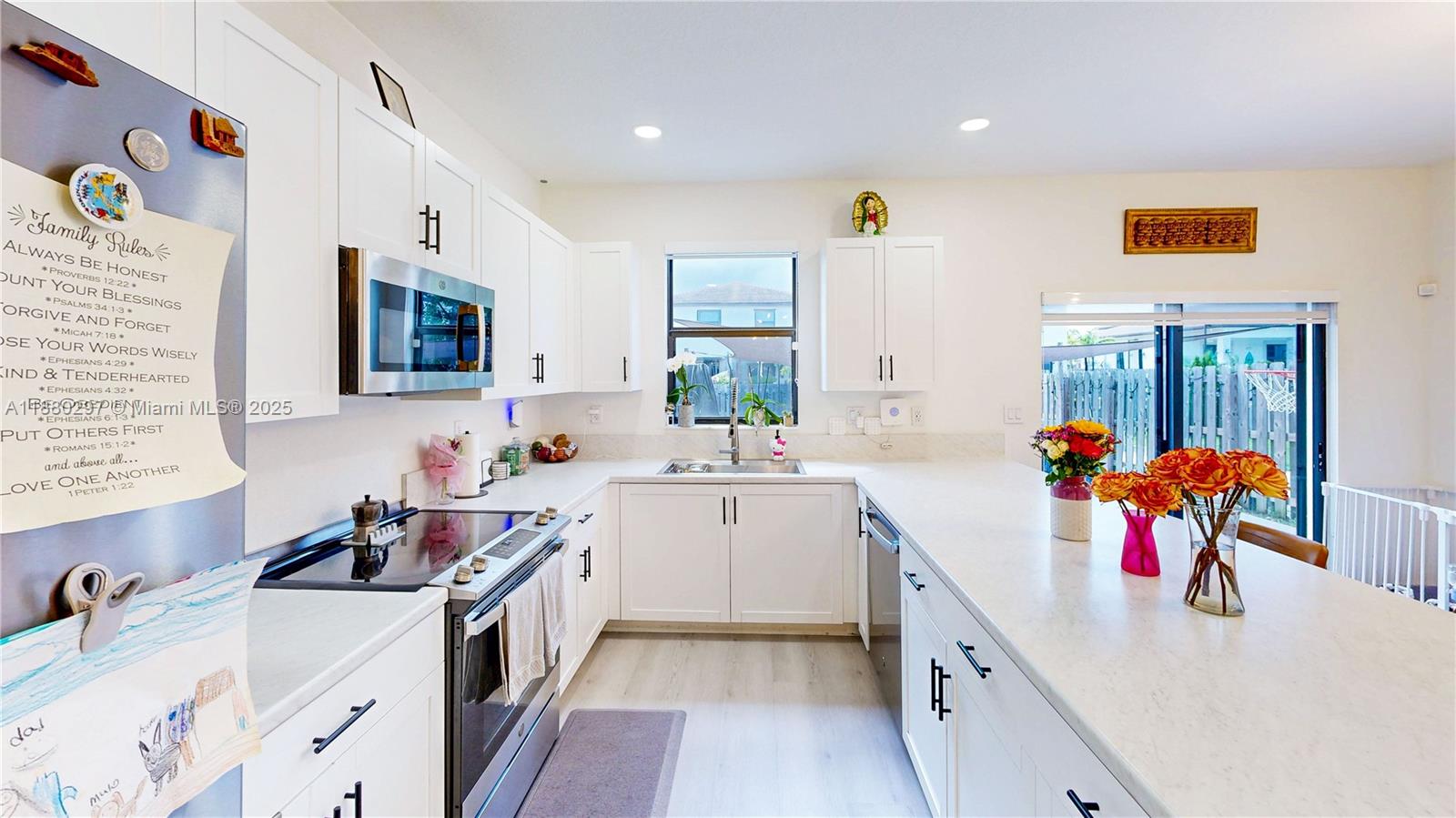 24902 Southwest 107th Avenue Homestead, FL 33032 - Photo 13 of 73