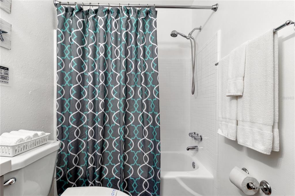 5596 100th Way North St. Petersburg, FL 33708 - Photo 10 of 65