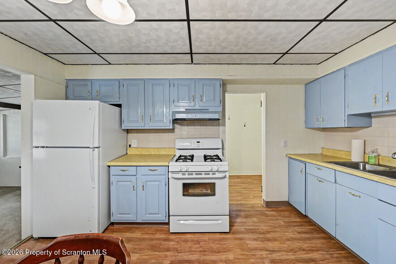 2011 Rigg Street Dunmore, PA 18512 - Photo 14 of 44 1st Kitchen