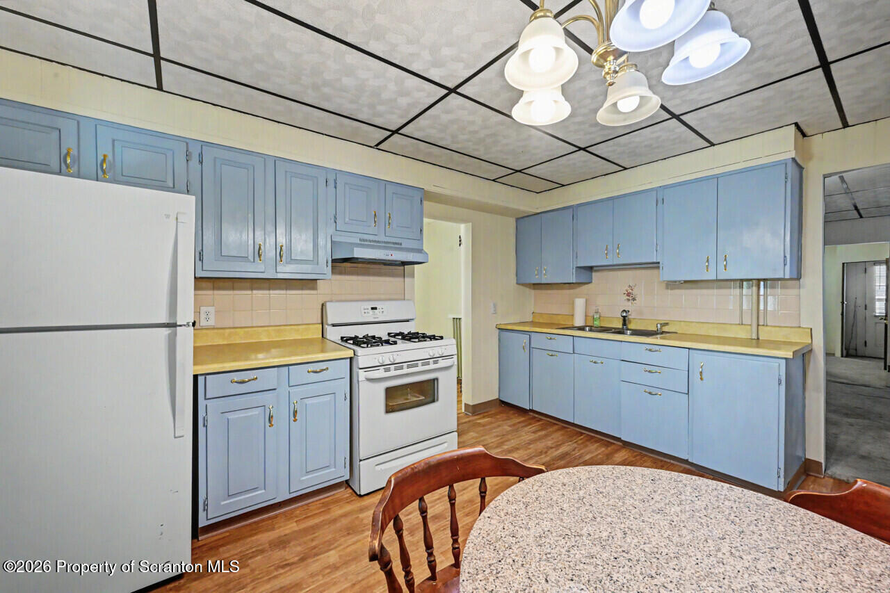 2011 Rigg Street Dunmore, PA 18512 - Photo 18 of 44 1st Kitchen