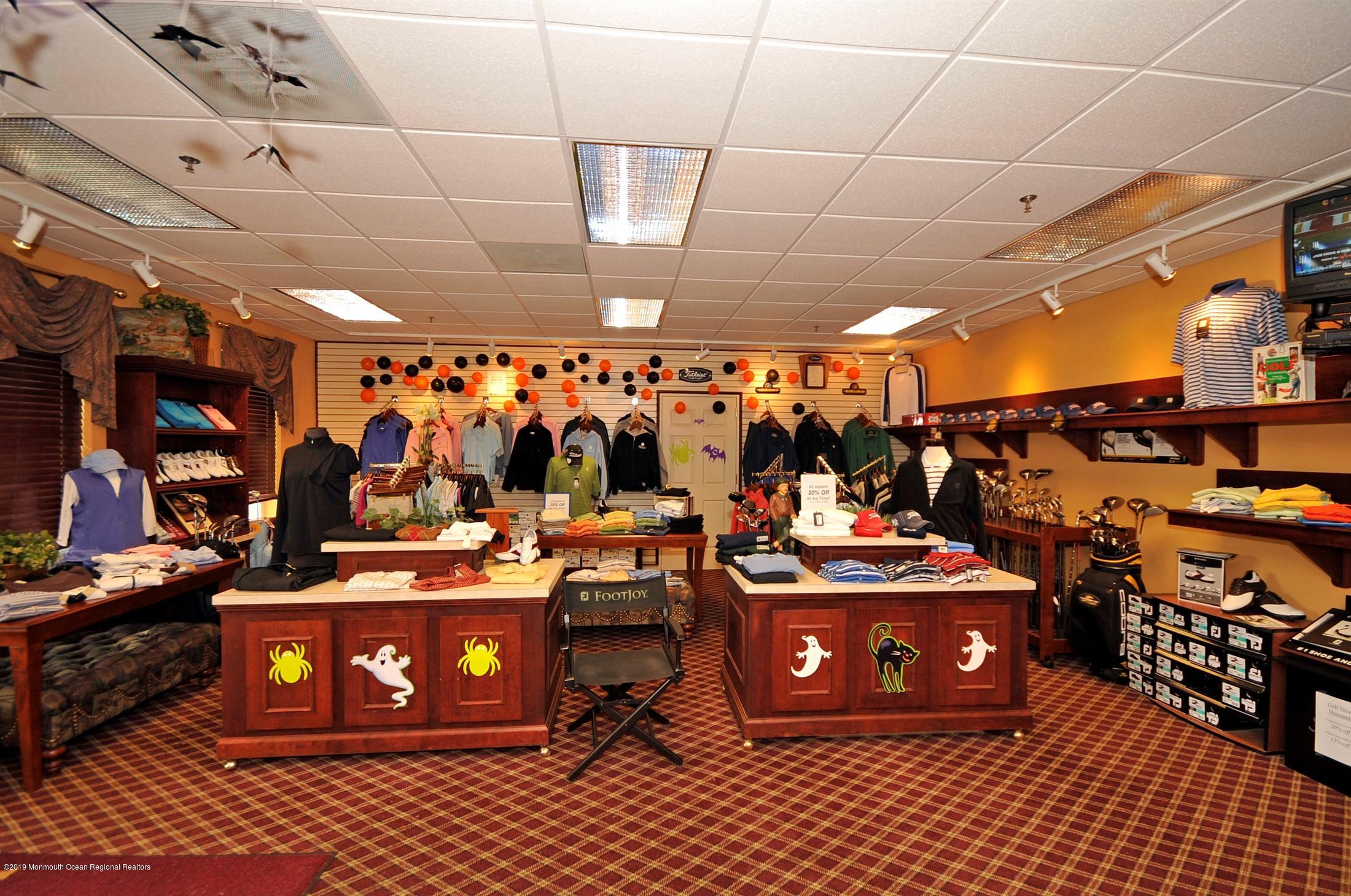 1 Kings N Road Jackson, NJ 08527 - Photo 40 of 47 40-Pro Shop