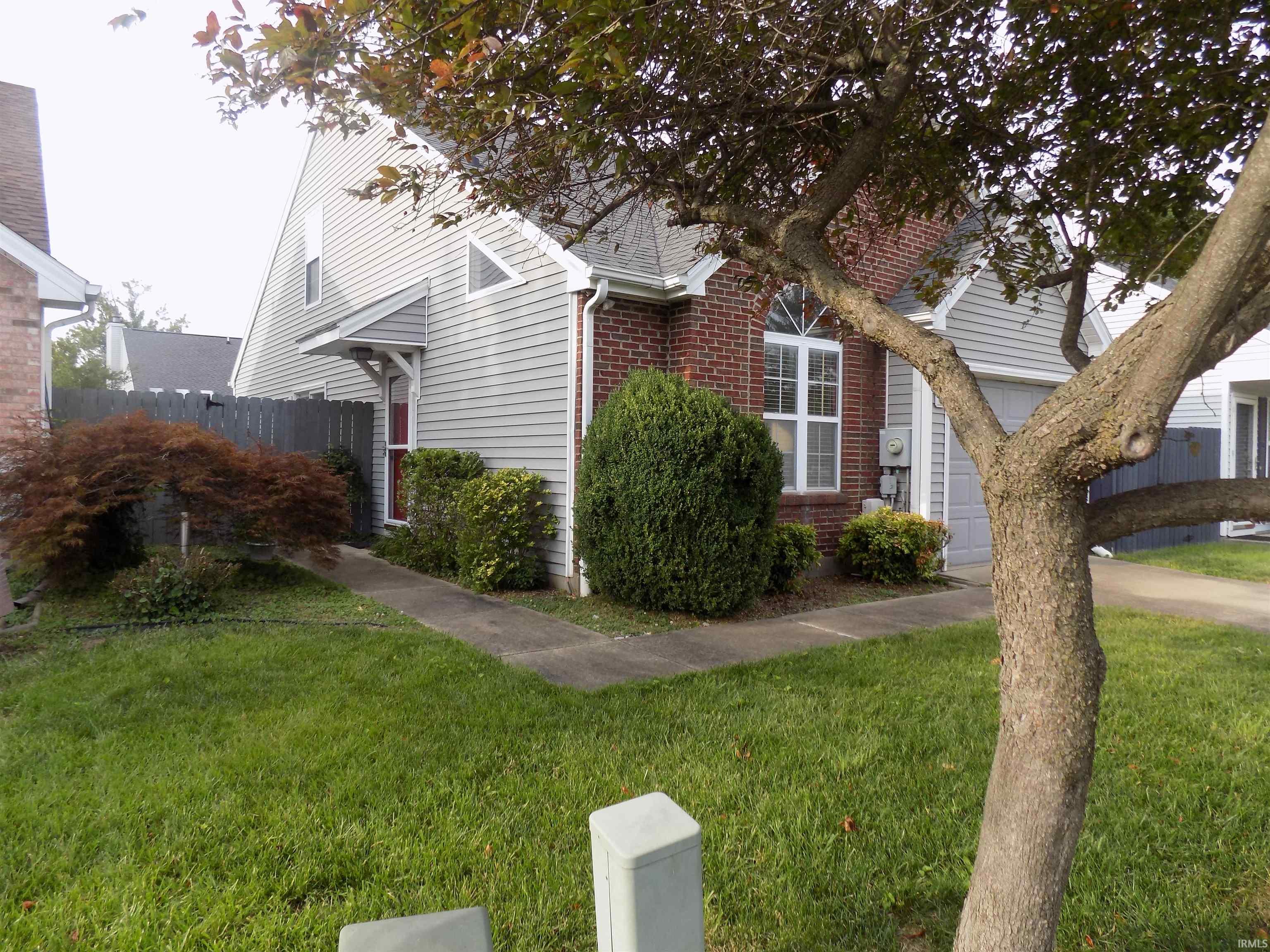 3513 North Stockwell Road Evansville, IN 47715 - Photo 2 of 21